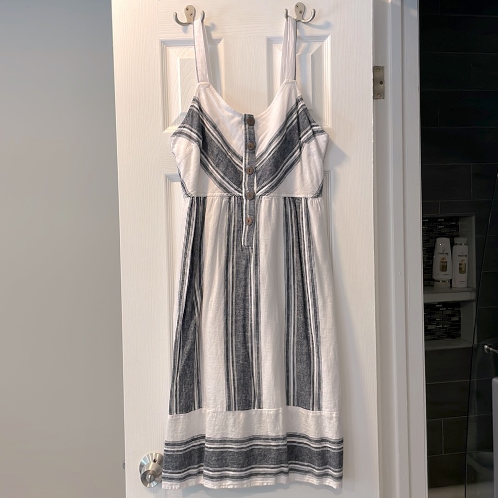 Universal Thread Dress